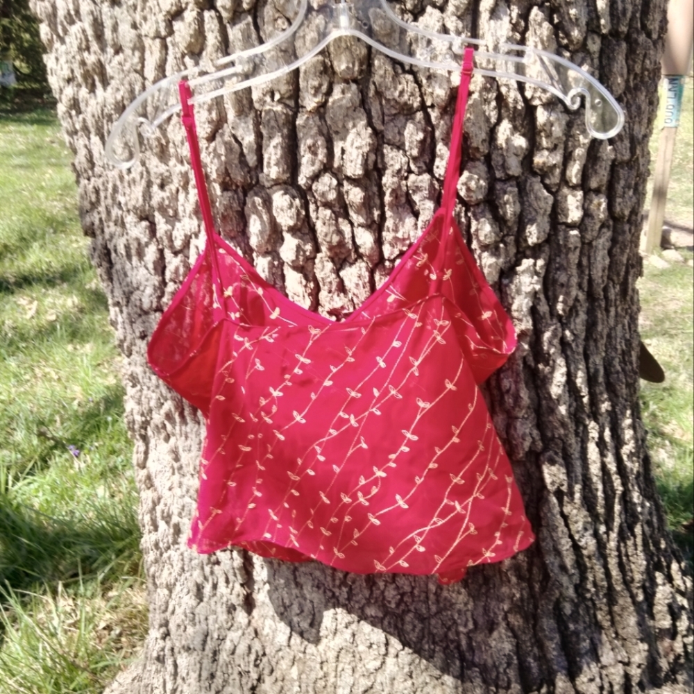 ⬇️Price Drop!⬇️ Victoria's Secret Camisole in size M